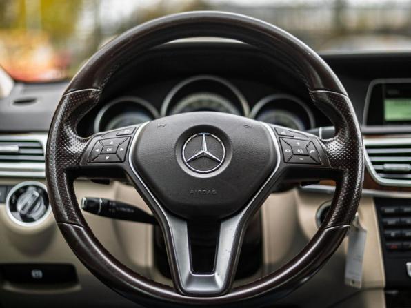Mercedes-Benz E-Класс IV (W212 S212 C207) Рестайлинг с пробегом 2014 года, цена 1 999 000 рублей, 210784 км, универсал, Автокод Объявления
