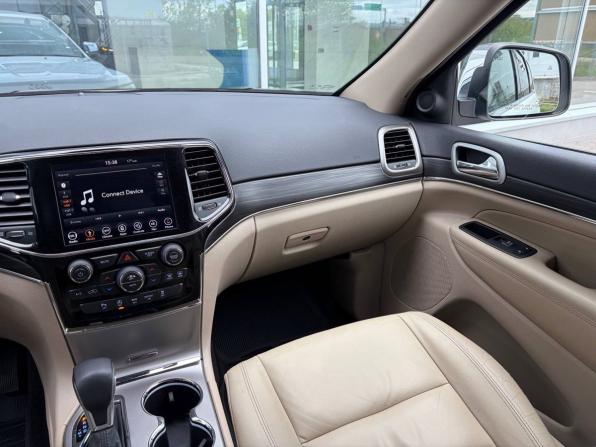 Jeep Grand Cherokee IV (WK2) Рестайлинг с пробегом 2018 года, цена 3 475 000 рублей, 63980 км, внедорожник, Автокод Объявления