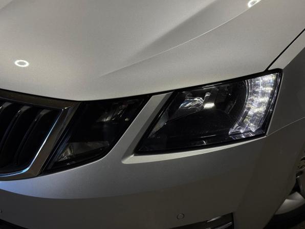 Skoda Octavia III (A7) Рестайлинг с пробегом 2019 года, цена 1 999 000 рублей, 59200 км, лифтбек, Автокод Объявления