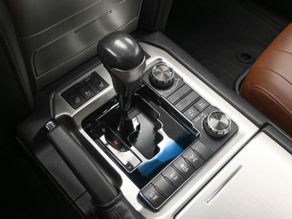 Toyota Land Cruiser 200 Series Рестайлинг 2 с пробегом 2020 года, цена 7 949 000 рублей, 55382 км, внедорожник, Автокод Объявления