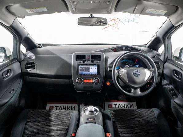 Nissan Leaf I (ZE0/AZE0) с пробегом 2012 года, цена 760 000 рублей, 82608 км, хэтчбек, Автокод Объявления