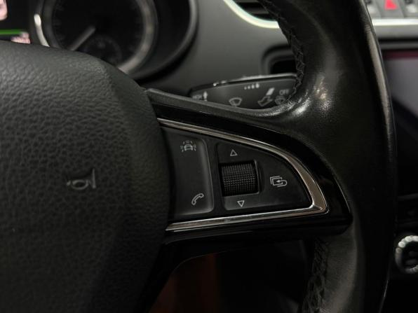 Skoda Octavia III (A7) Рестайлинг с пробегом 2017 года, цена 1 820 000 рублей, 152368 км, лифтбек, Автокод Объявления