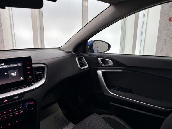 Kia Ceed III с пробегом 2020 года, цена 1 799 000 рублей, 103140 км, хэтчбек, Автокод Объявления