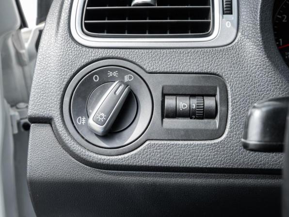 Volkswagen Polo V Рестайлинг с пробегом 2016 года, цена 1 166 000 рублей, 147443 км, седан, Автокод Объявления
