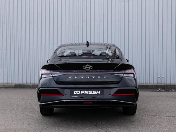 Hyundai Elantra VII (CN7) Рестайлинг с пробегом 2024 года, цена 2 649 000 рублей, 1726 км, седан, Автокод Объявления