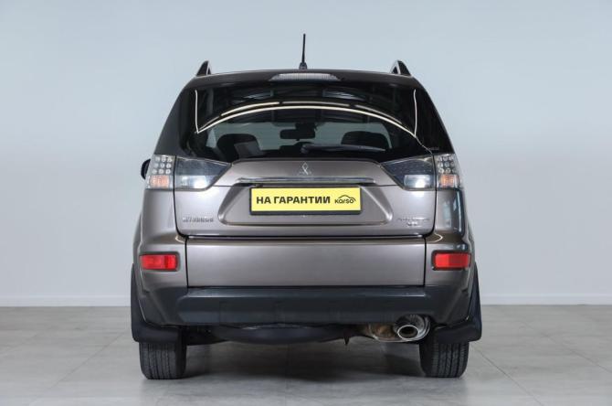 Mitsubishi Outlander II Рестайлинг с пробегом 2011 года, цена 1 429 000 рублей, 238000 км, внедорожник, Автокод Объявления
