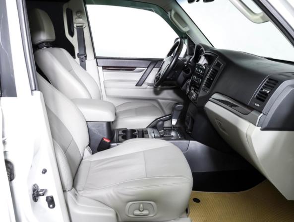 Mitsubishi Pajero IV Рестайлинг 2 с пробегом 2020 года, цена 3 564 000 рублей, 34500 км, внедорожник, Автокод Объявления