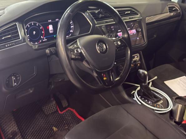 Volkswagen Tiguan II с пробегом 2018 года, цена 2 250 000 рублей, 153252 км, внедорожник, Автокод Объявления
