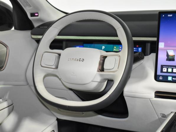 Lynk &amp; Co 900 с пробегом 2025 года, цена 7 200 000 рублей, 5958 км, внедорожник, Автокод Объявления