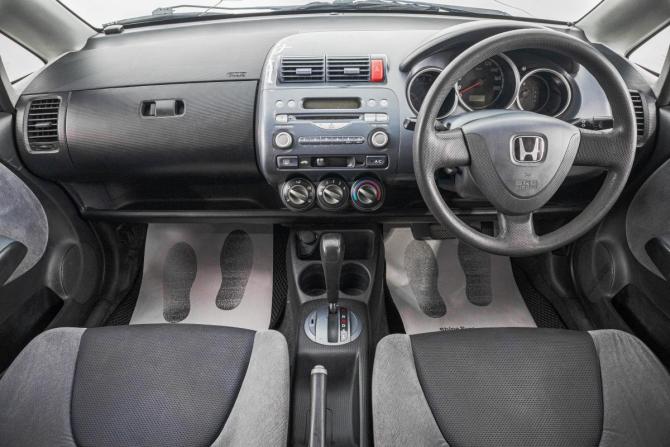 Honda Fit I с пробегом 2001 года, цена 379 000 рублей, 227000 км, хэтчбек, Автокод Объявления