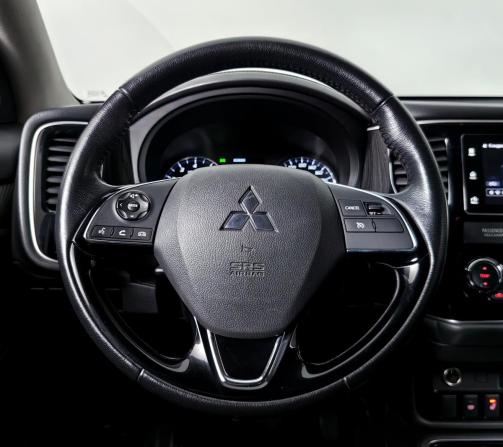 Mitsubishi Outlander III Рестайлинг 2 с пробегом 2018 года, цена 1 780 000 рублей, 81409 км, внедорожник, Автокод Объявления