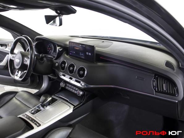 Kia Stinger I Рестайлинг с пробегом 2021 года, цена 2 818 000 рублей, 102638 км, лифтбек, Автокод Объявления