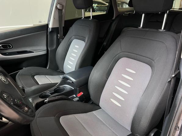 Kia Ceed II с пробегом 2013 года, цена 999 000 рублей, 213000 км, универсал, Автокод Объявления