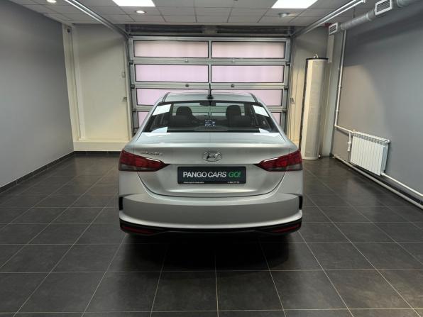 Hyundai Solaris II Рестайлинг с пробегом 2021 года, цена 1 345 000 рублей, 132030 км, седан, Автокод Объявления