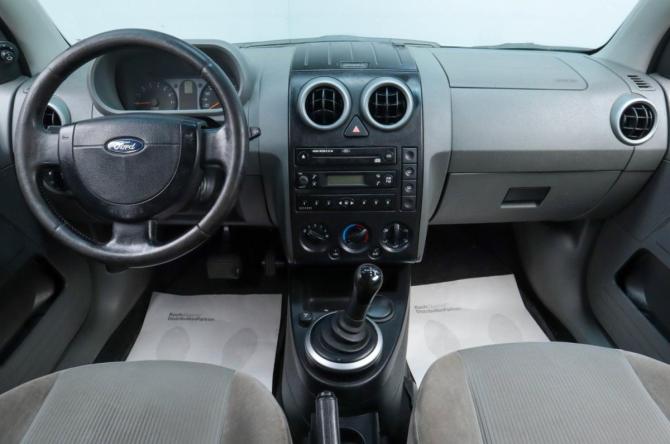 Ford Fusion I с пробегом 2003 года, цена 379 000 рублей, 320000 км, хэтчбек, Автокод Объявления