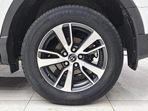 Toyota RAV4 IV (XA40) Рестайлинг с пробегом 2018 года, цена 2 549 000 рублей, 137000 км, внедорожник, Автокод Объявления