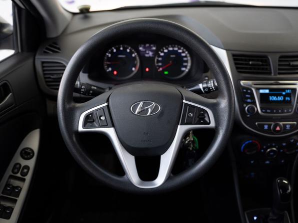 Hyundai Solaris I Рестайлинг с пробегом 2016 года, цена 1 230 000 рублей, 79374 км, седан, Автокод Объявления
