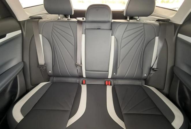 Geely Atlas II с пробегом 2024 года, цена 2 965 000 рублей, 23214 км, внедорожник, Автокод Объявления