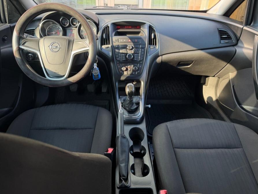 Opel Astra J Рестайлинг Оренбург  - изображение 7