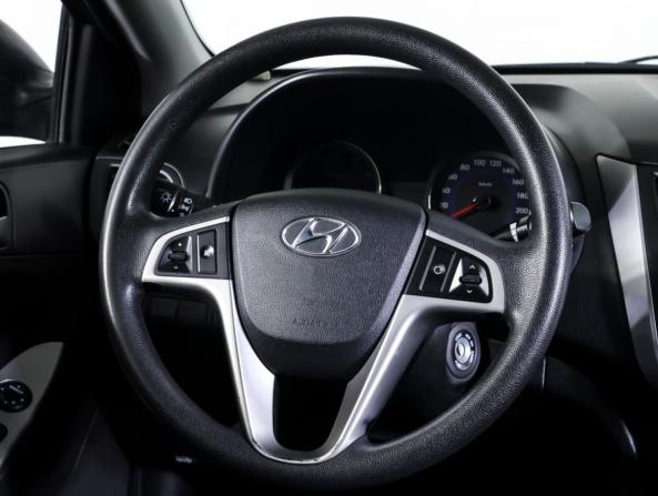 Hyundai Solaris I Рестайлинг с пробегом 2015 года, цена 890 000 рублей, 105906 км, седан, Автокод Объявления