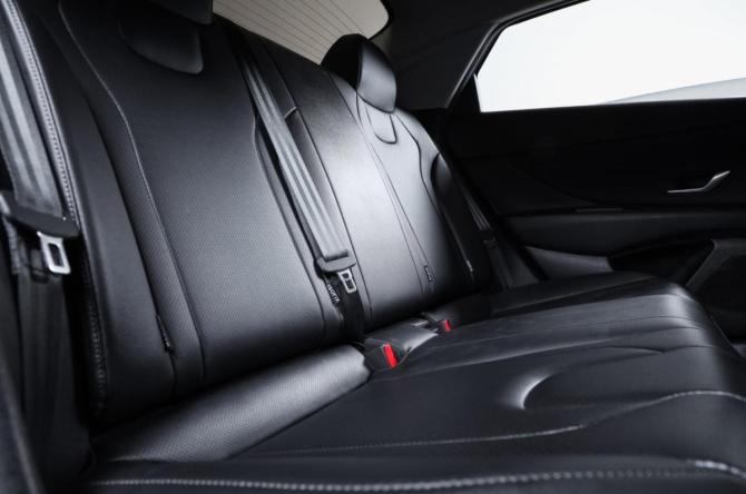 Hyundai Elantra VII (CN7) с пробегом 2020 года, цена 1 899 000 рублей, 28000 км, седан, Автокод Объявления