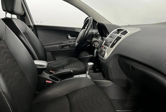 Kia Ceed I с пробегом 2008 года, цена 900 000 рублей, 130765 км, хэтчбек, Автокод Объявления