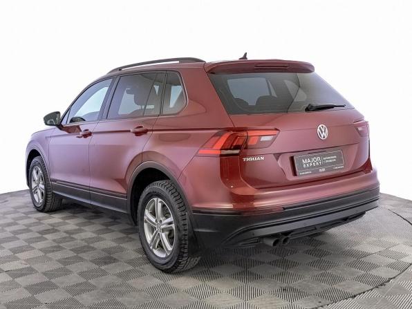 Volkswagen Tiguan II с пробегом 2018 года, цена 2 650 000 рублей, 40235 км, внедорожник, Автокод Объявления