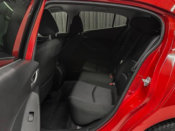 Mazda Axela III с пробегом 2014 года, цена 1 170 000 рублей, 121000 км, хэтчбек, Автокод Объявления