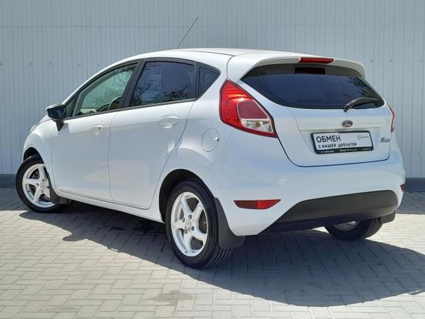 Ford Fiesta Mk6 Рестайлинг с пробегом 2015 года, цена 799 000 рублей, 186270 км, хэтчбек, Автокод Объявления