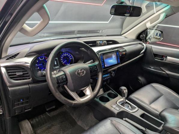 Toyota Hilux VIII с пробегом 2017 года, цена 2 900 000 рублей, 247439 км, offers.body_type.unknown, Автокод Объявления
