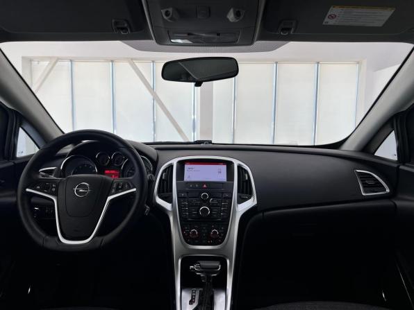 Opel Astra J Рестайлинг с пробегом 2014 года, цена 900 000 рублей, 151300 км, хэтчбек, Автокод Объявления