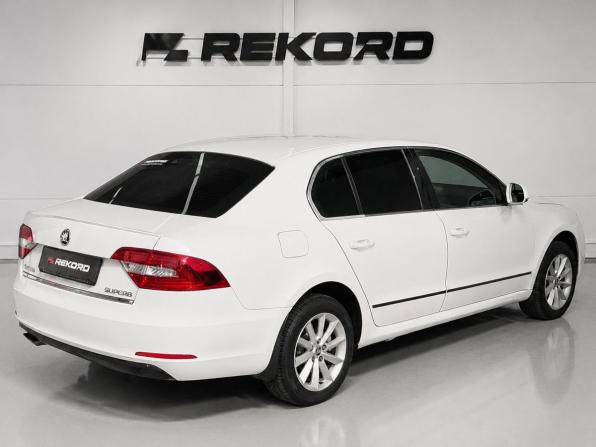 Skoda Superb II Рестайлинг с пробегом 2014 года, цена 1 499 000 рублей, 130000 км, лифтбек, Автокод Объявления