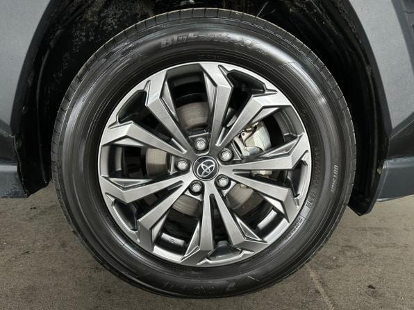 Toyota RAV4 V (XA50) с пробегом 2025 года, цена 3 850 000 рублей, 15000 км, внедорожник, Автокод Объявления