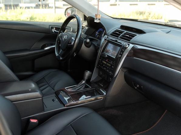 Toyota Camry VII (XV50) Рестайлинг с пробегом 2016 года, цена 1 800 000 рублей, 168314 км, седан, Автокод Объявления