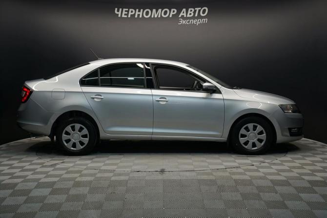 Skoda Rapid I Рестайлинг с пробегом 2019 года, цена 1 250 000 рублей, 158000 км, лифтбек, Автокод Объявления
