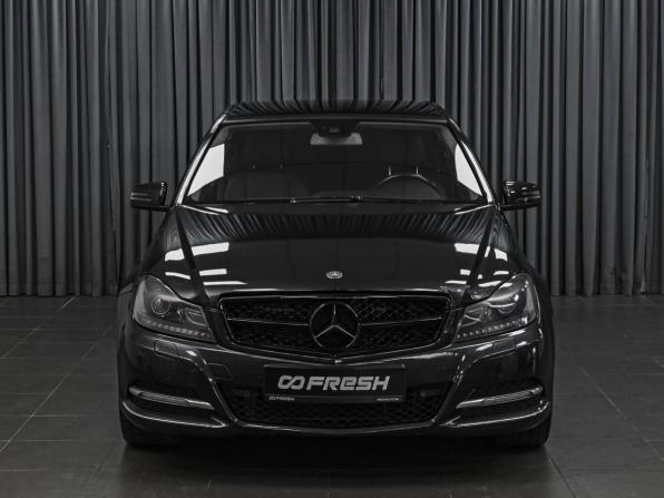 Mercedes-Benz C-Класс III (W204) Рестайлинг с пробегом 2011 года, цена 1 480 000 рублей, 228518 км, седан, Автокод Объявления