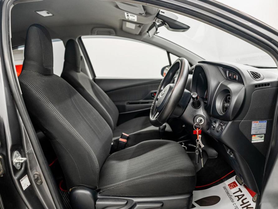 Toyota Vitz III (XP130) Рестайлинг 2 Красноярск  - изображение 6