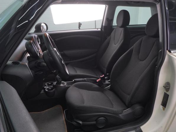 Mini Hatch II (R56) с пробегом 2010 года, цена 784 000 рублей, 244866 км, хэтчбек, Автокод Объявления