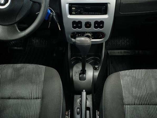 Renault Logan I Рестайлинг с пробегом 2011 года, цена 621 000 рублей, 72389 км, седан, Автокод Объявления