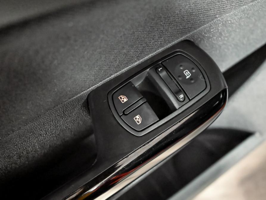 Opel Corsa D Рестайлинг II Екатеринбург  - изображение 7