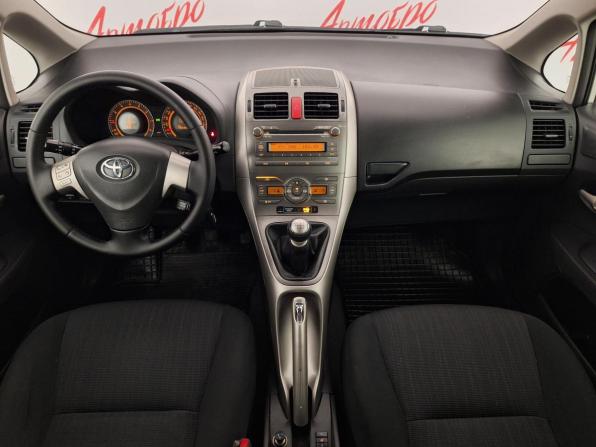 Toyota Auris I с пробегом 2009 года, цена 750 000 рублей, 196540 км, хэтчбек, Автокод Объявления