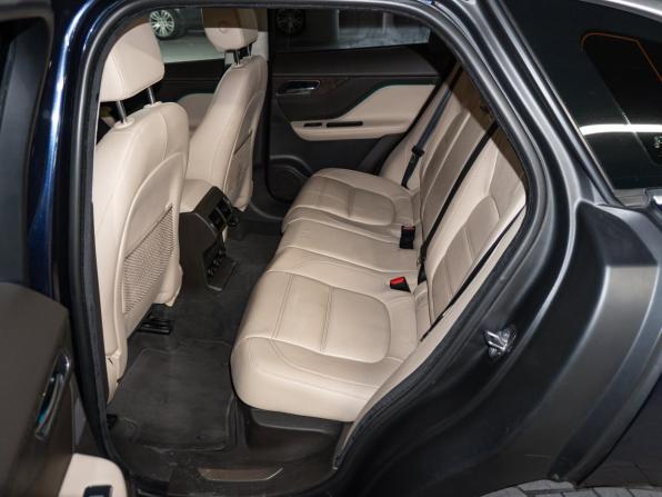 Jaguar F-Pace I с пробегом 2018 года, цена 2 950 000 рублей, 95050 км, внедорожник, Автокод Объявления