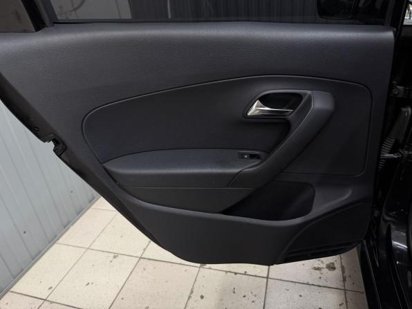Volkswagen Polo V с пробегом 2013 года, цена 923 000 рублей, 173256 км, седан, Автокод Объявления