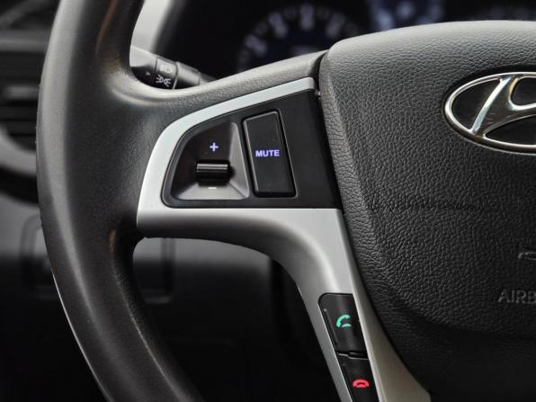 Hyundai Solaris I с пробегом 2011 года, цена 669 000 рублей, 181000 км, седан, Автокод Объявления