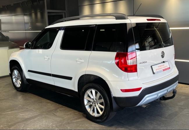 Skoda Yeti I Рестайлинг с пробегом 2015 года, цена 1 279 000 рублей, 132116 км, внедорожник, Автокод Объявления