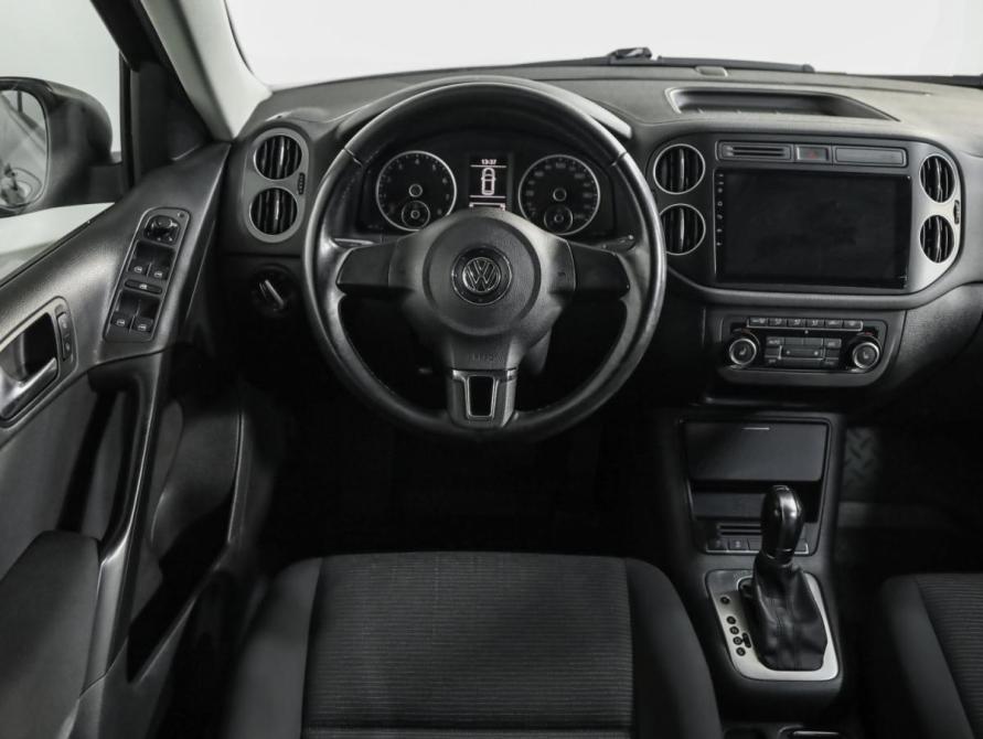 Volkswagen Tiguan I Рестайлинг Санкт-Петербург  - изображение 12