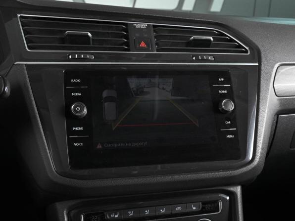 Volkswagen Tiguan II с пробегом 2019 года, цена 2 489 000 рублей, 157127 км, внедорожник, Автокод Объявления