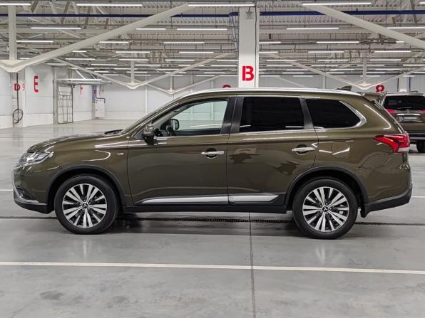 Mitsubishi Outlander III Рестайлинг 3 с пробегом 2019 года, цена 3 100 000 рублей, 78130 км, внедорожник, Автокод Объявления