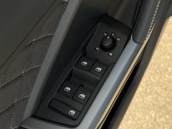 Audi Q3 II (F3) с пробегом 2026 года, цена 3 850 000 рублей, 25 км, внедорожник, Автокод Объявления