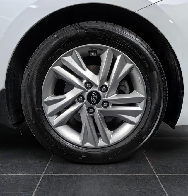 Hyundai Elantra VI (AD) Рестайлинг Москва  - изображение 23